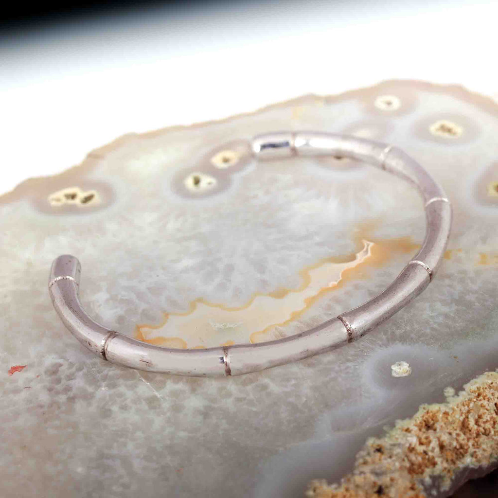 GIOMATRICAL DESIGNER CUFF