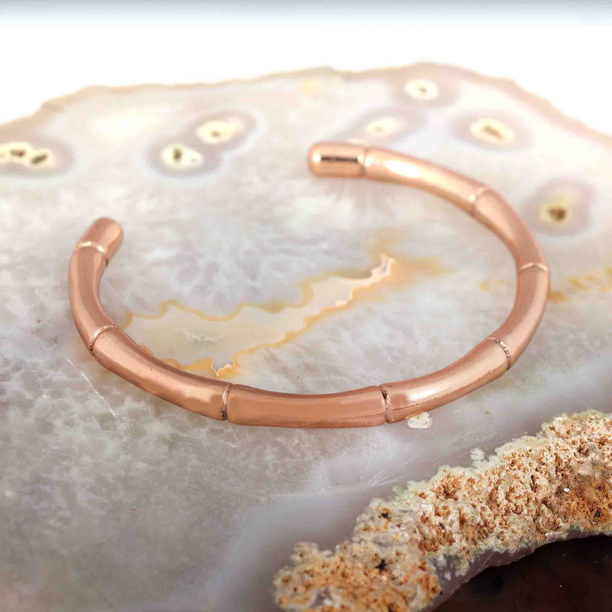 GIOMATRICAL DESIGNER CUFF