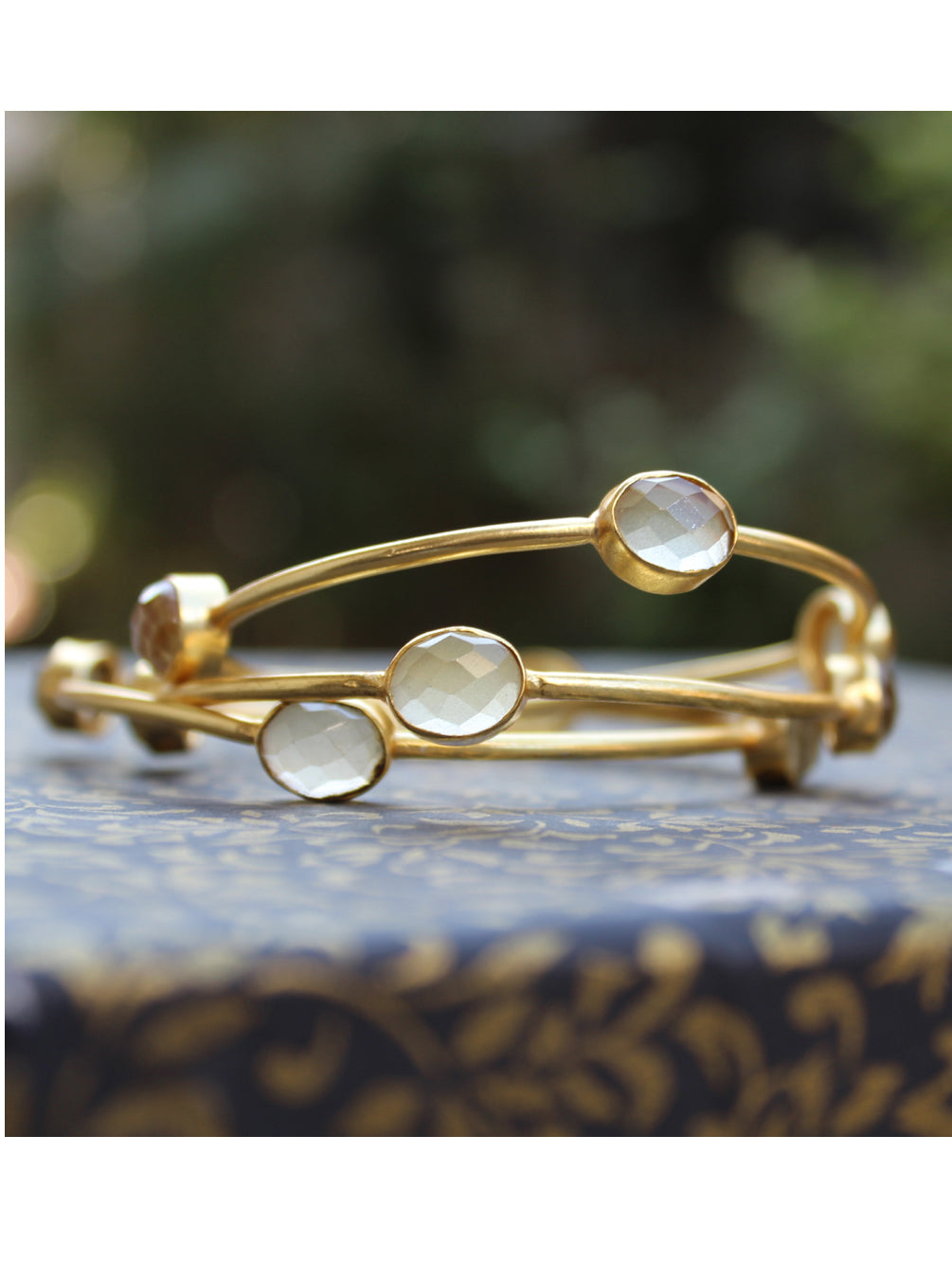 SEMI PRECIOUS STONE BANGLE