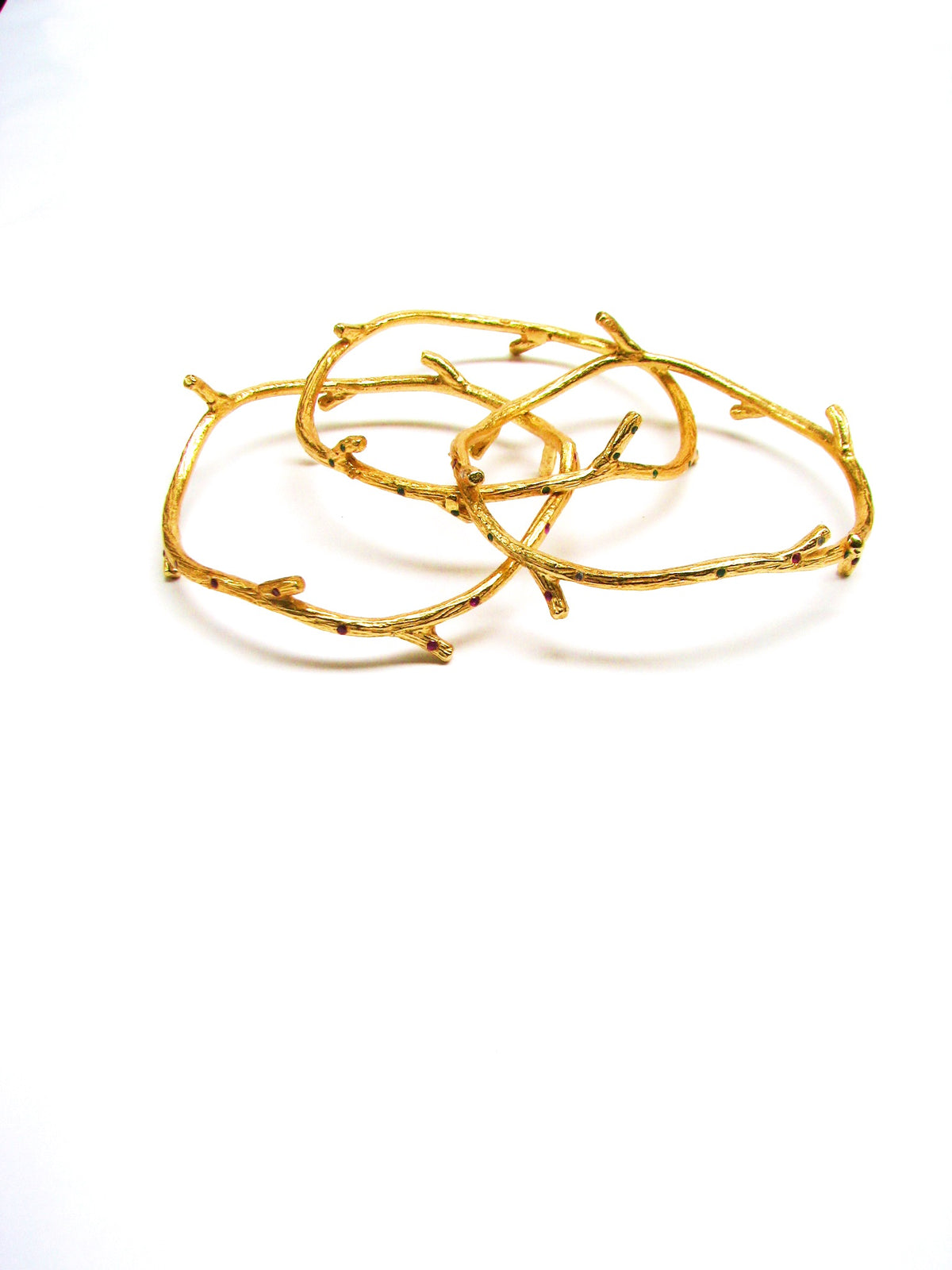 TREE BARK PALIN BANGLE 35 STONE SEATED