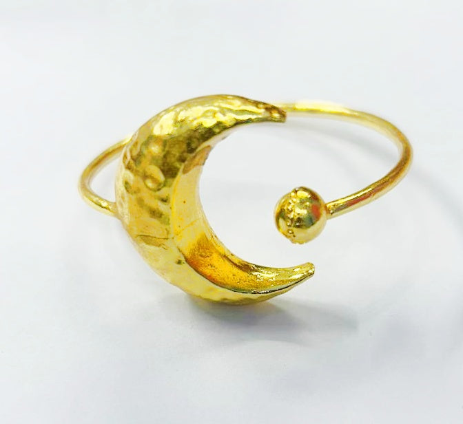 OPENABLE MOON BRACELET