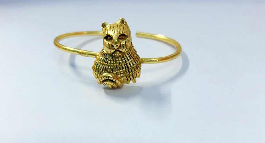 WILD LIFE CAT CUFF