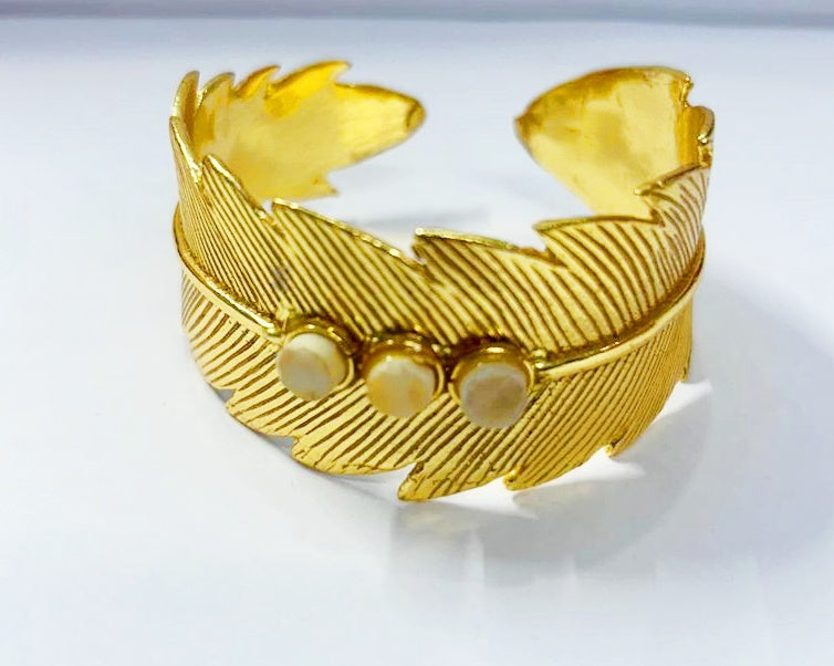 FEARN WITH GEMSTONE CUFF
