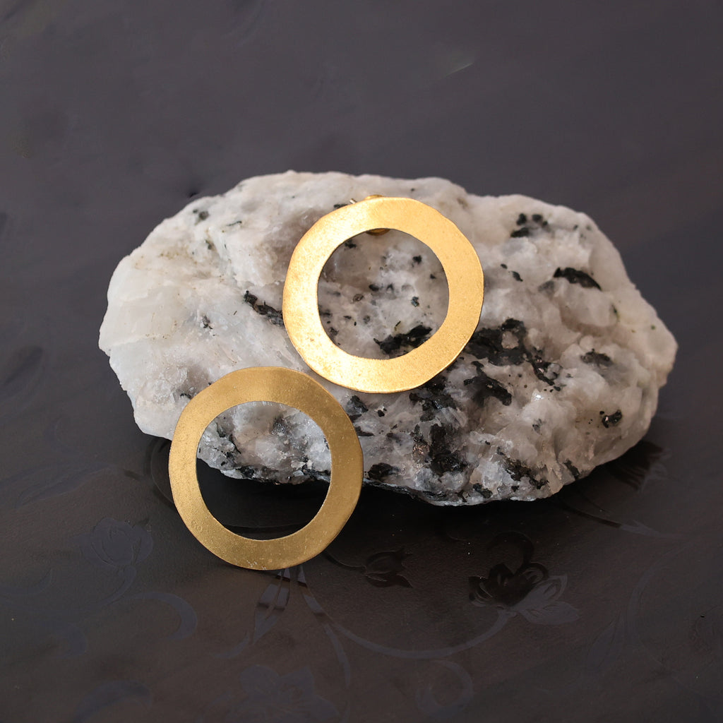 ROUND CIRCLE DESIGNER EARRING