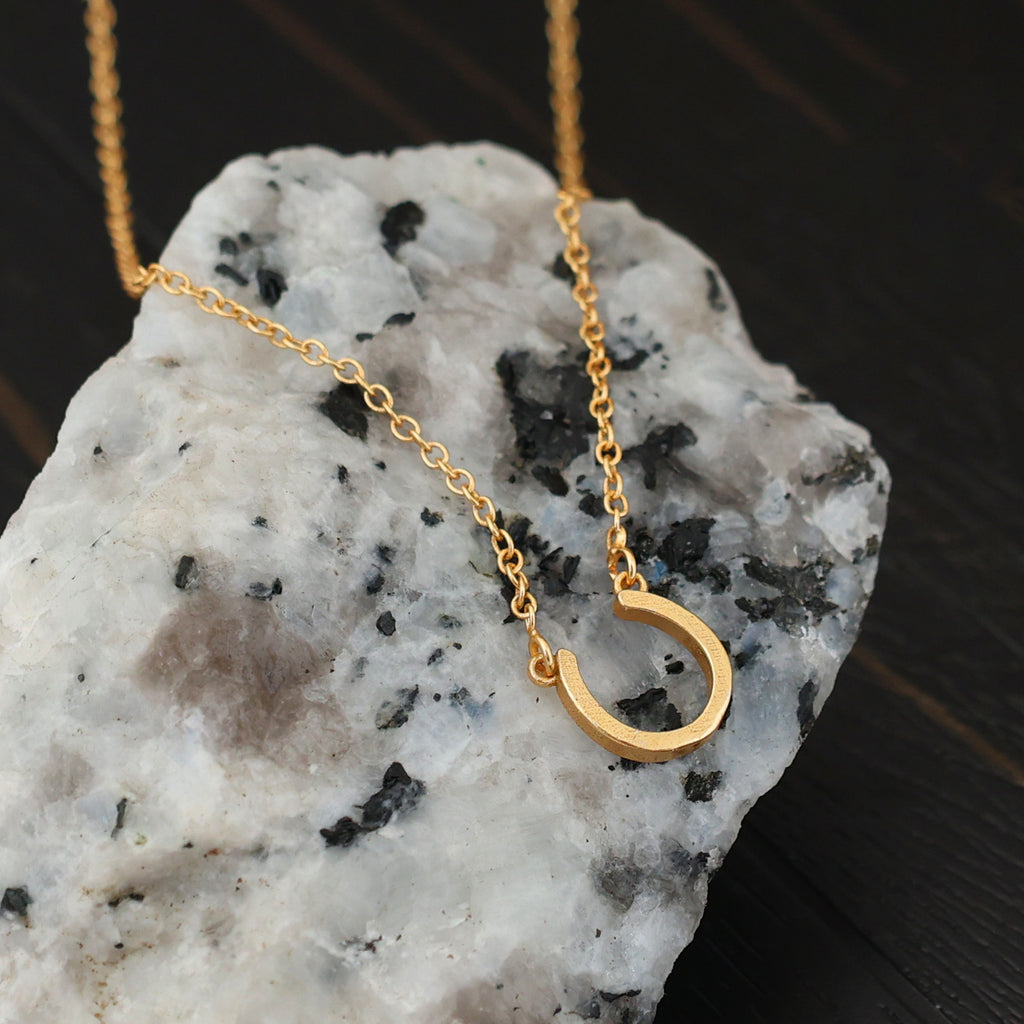 HORCE FOOT NECKLACE