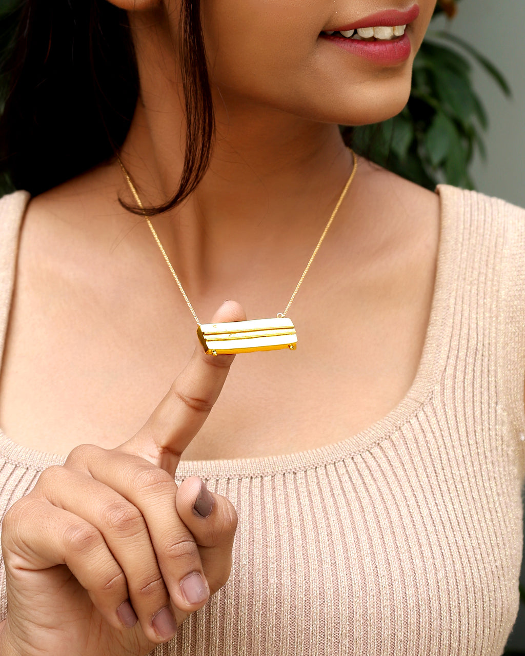 BOX NECKLACE