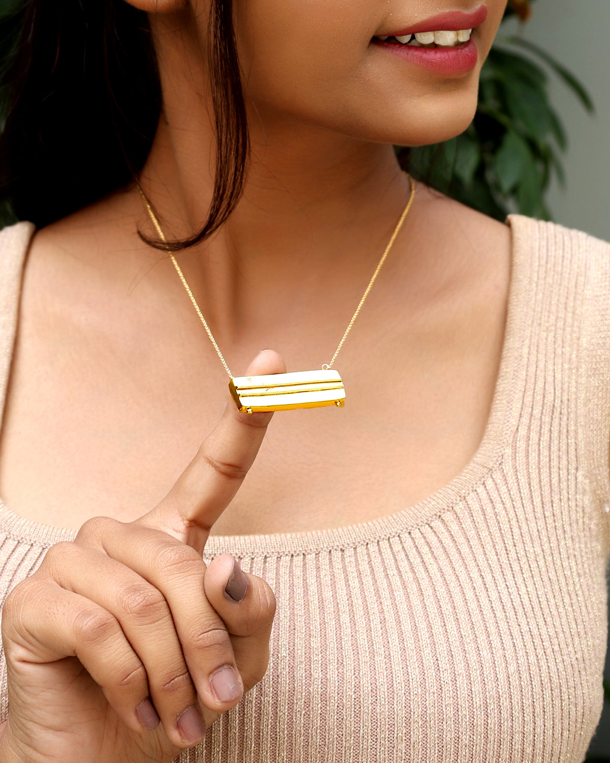 BOX NECKLACE