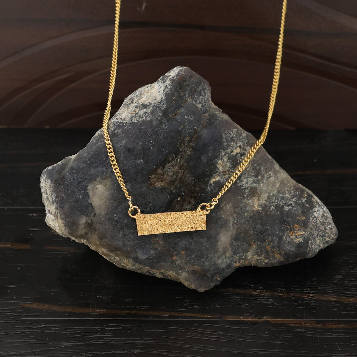 HAMMERED NECKLACE