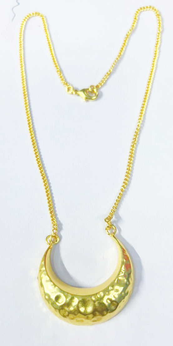 BRASS WITH GOLD PLATED DESIGNER HALFMOON NECKLACE BGN0046