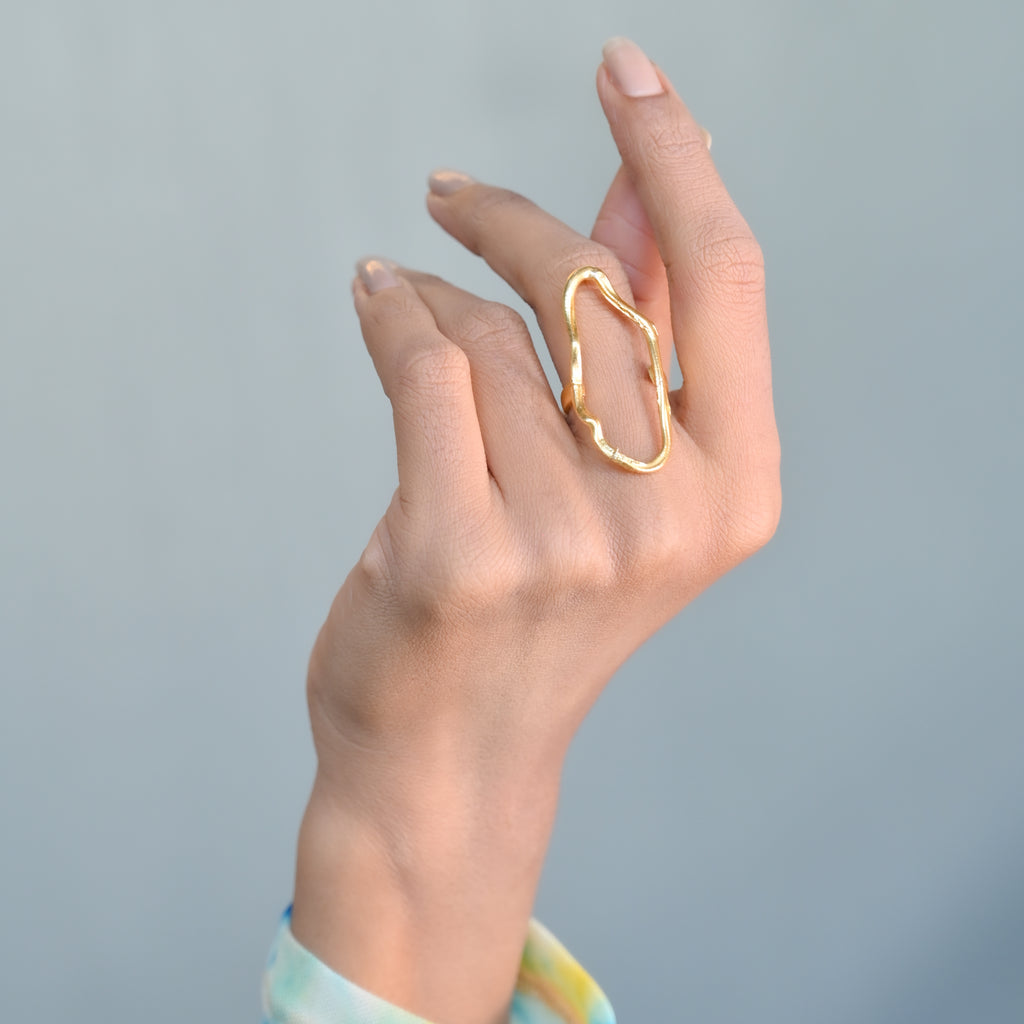 WAVE SHAPE DESIGNER RING