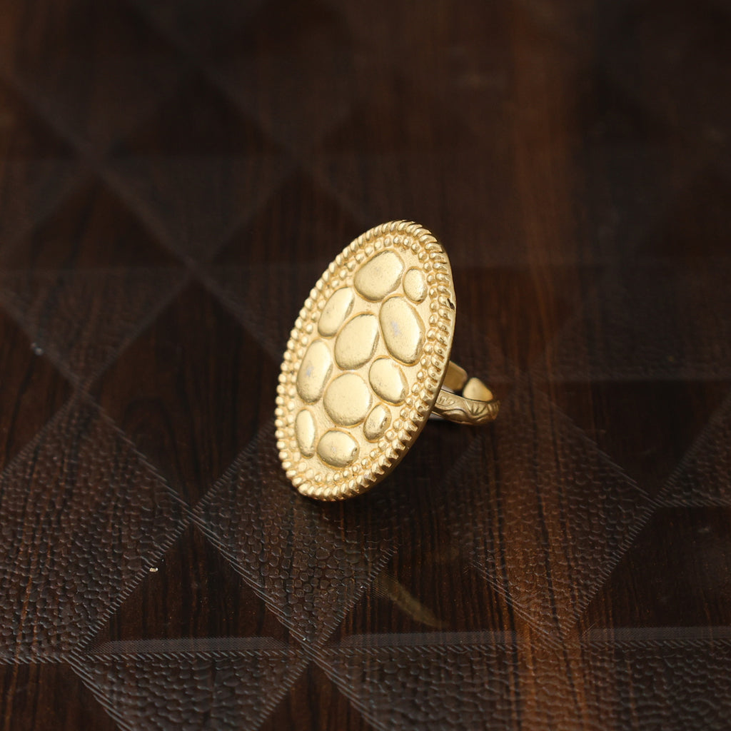 SCALLOP DESIGNER RING