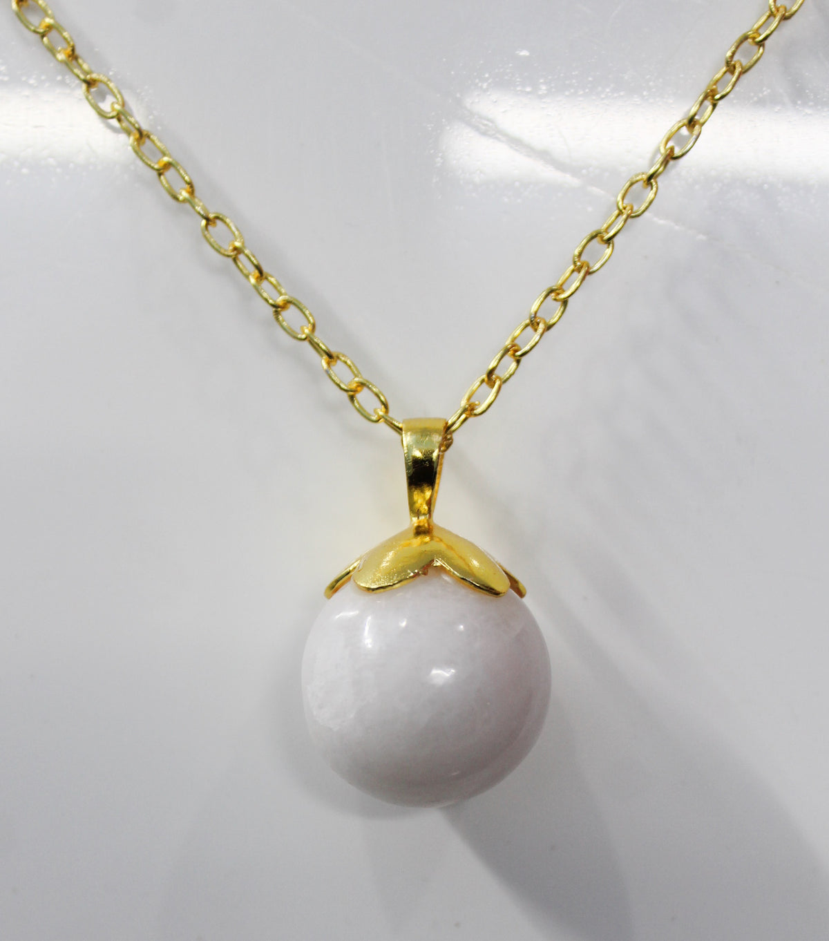 WHITE QUARTZ 25MM BALL GOLD PLATED BRASS NECKLACE BGN54