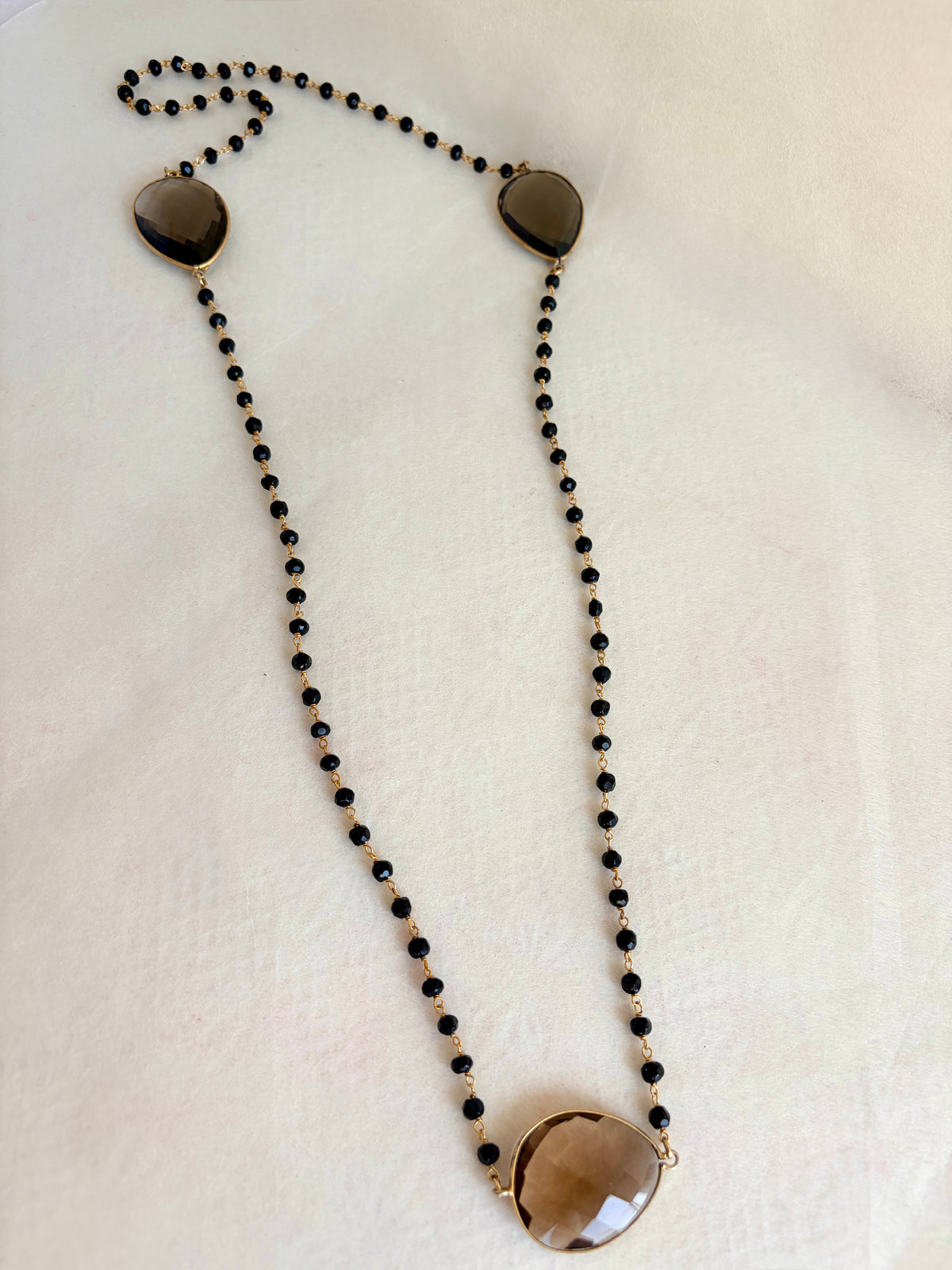 SMOKY LONG CHAIN EEN0143