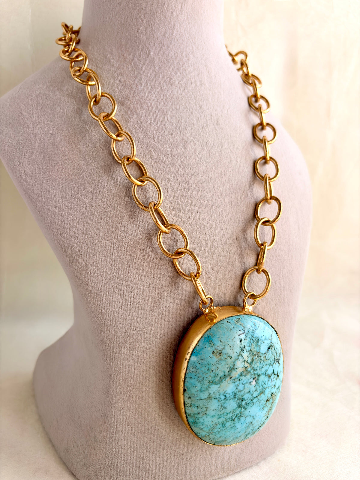 BIG TOUQURISE NECKLACE EEN0147