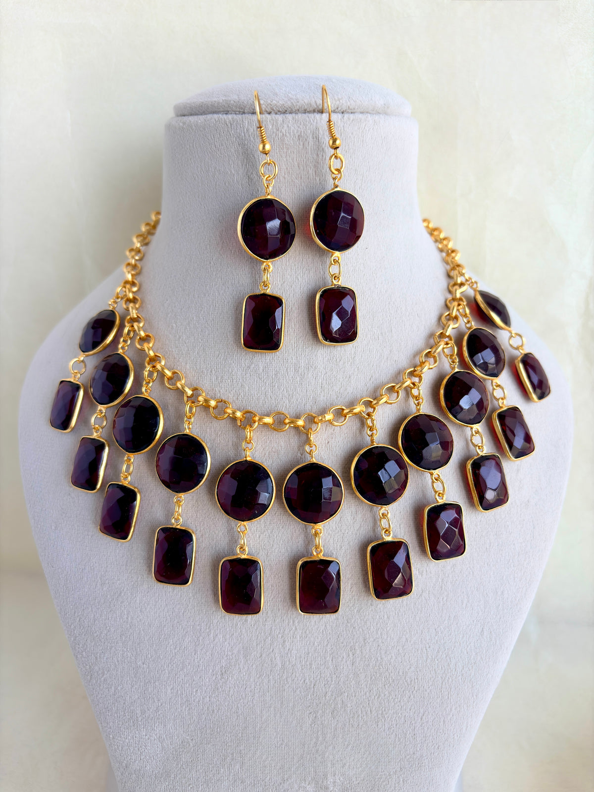 RED HYDRO HANGING NECKLACE EEN0148