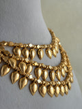 PLAIN DROOP LEAF MULTY LINE NECKALCE  EEN0151