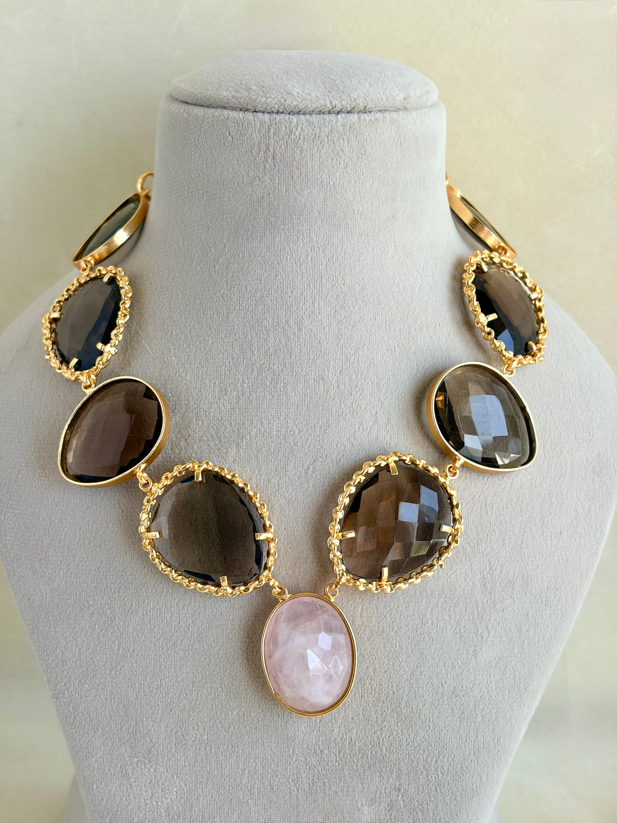 SMOKY ROSE QAURTZ NECKLACE EEN0155