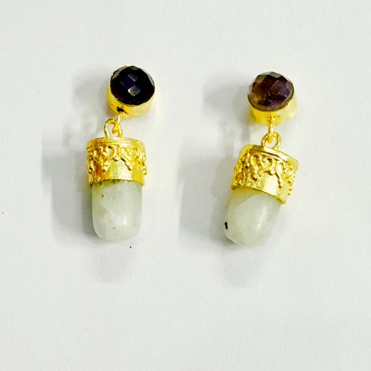 NIKEL FREE BRASS GOLD PLATED CEOATED WITH&nbsp; SMOKY ,MOONSTON  LAOPIS STONE SETAED EARRING WHOLESALE 10 PAIR EGG0106