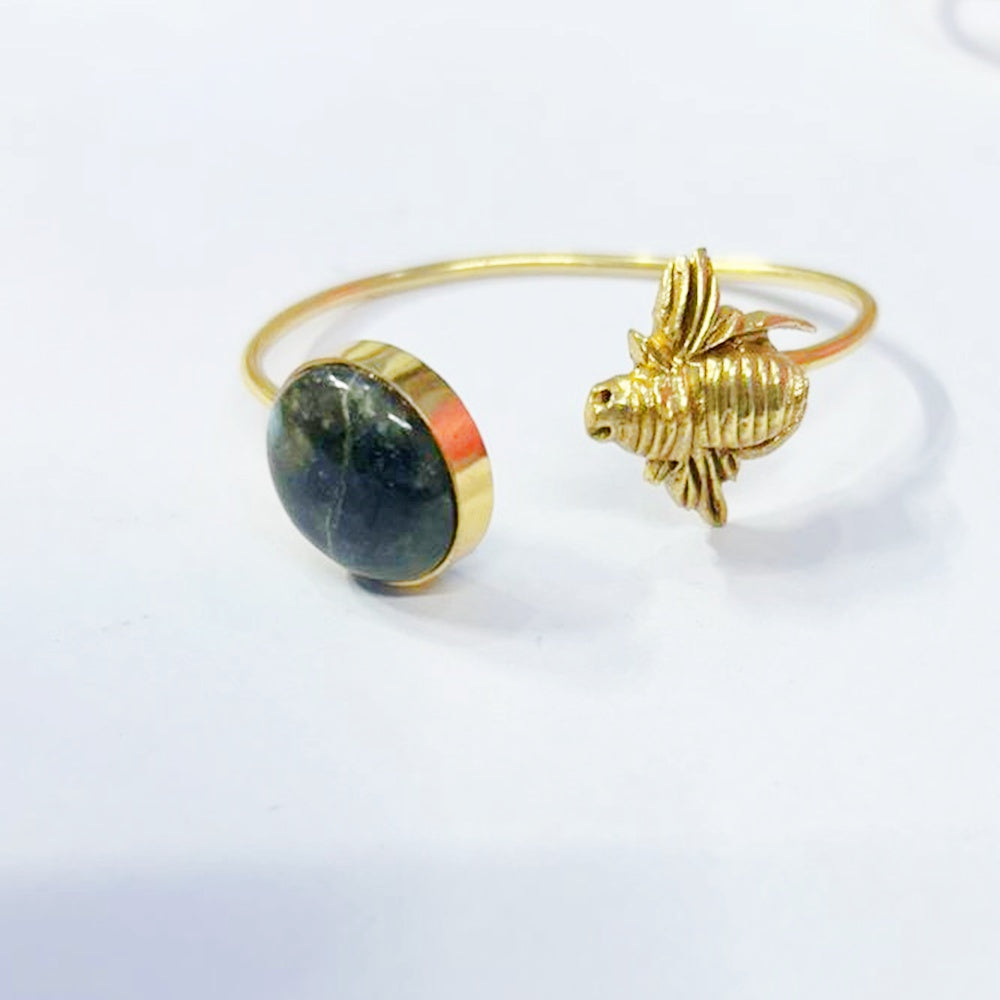 NIKAL FREE GOLD PLATED WILDLIFE CUFF BRACELET WITH SEMI PRECIOUS STONES  WHOLESALE 10 PC WBG0012