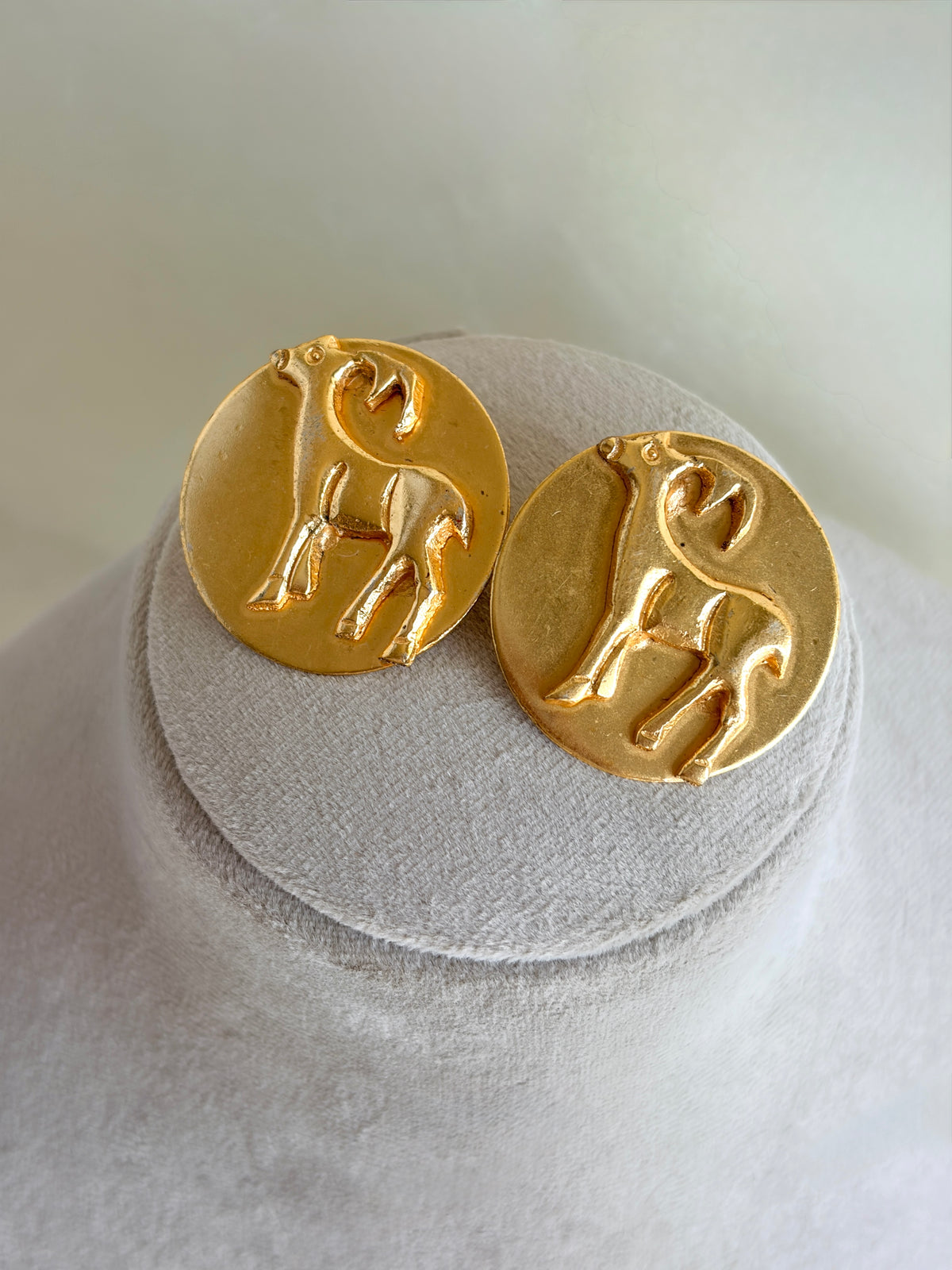 NIKAL FREE GOLD PLATED WILDLIFE EARRING  WHOLESALE 10 WEG0007