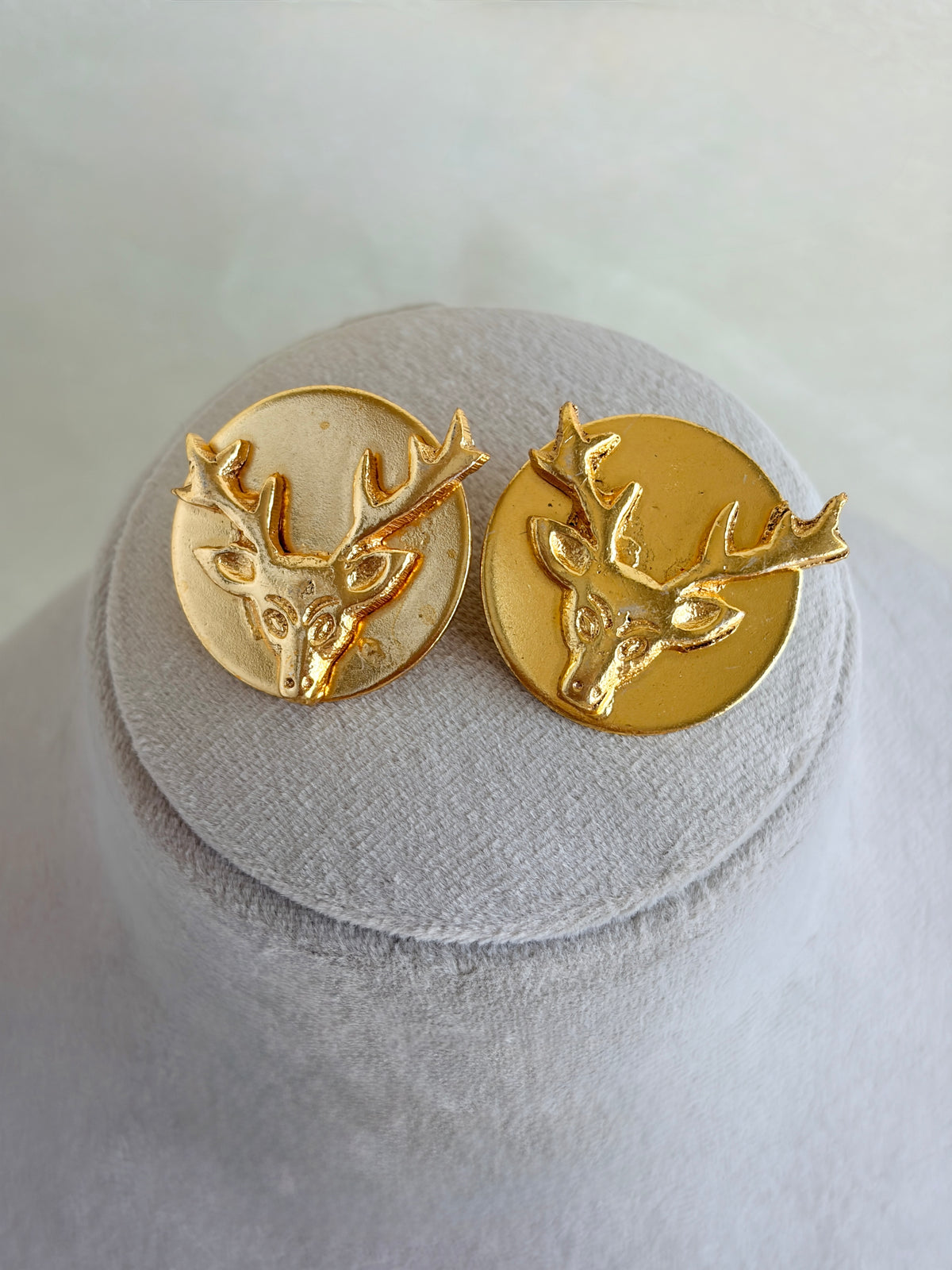 NIKAL FREE GOLD PLATED WILDLIFE EARRING  WHOLESALE 10 WEG0011