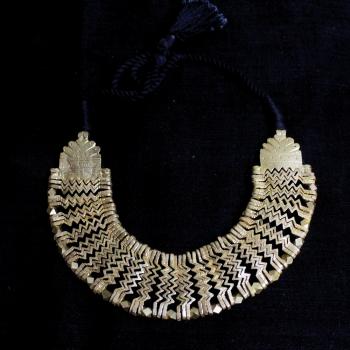 ETHNIC NECKLACE