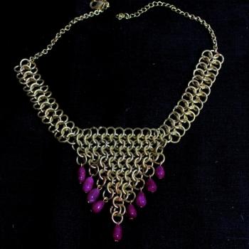 ETHNIC NECKLACE