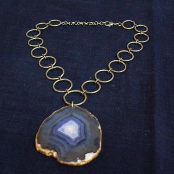 AGATE NECKLACE