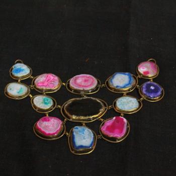 AGATE NECKLACE